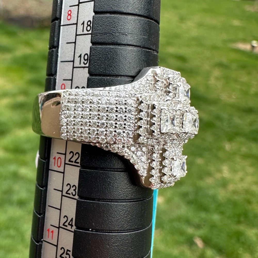 NEW 2.19ctw VVSD Princess-Cut Moissanite Iced In 925 Sterling Silver SZ 9 $700 - Picture 4 of 8